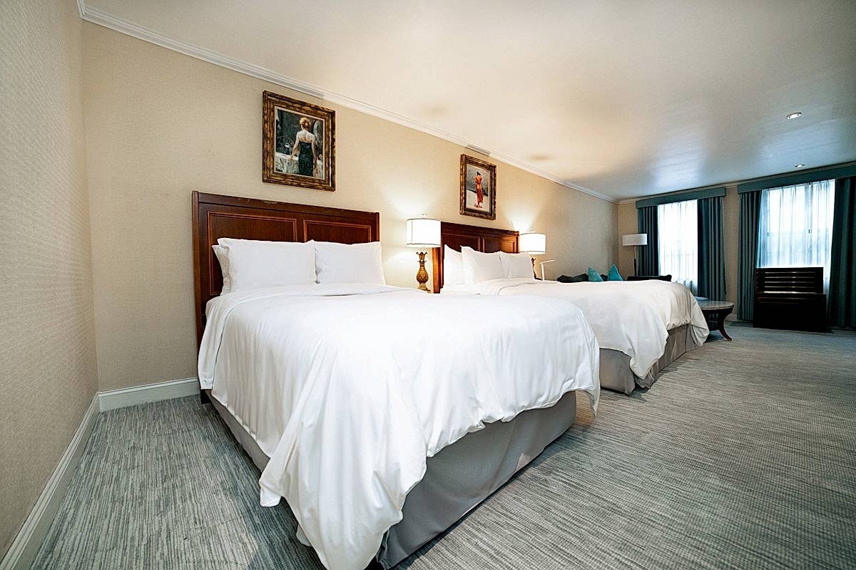 HIGH FLOOR - 2 FULL BEDS SUITE