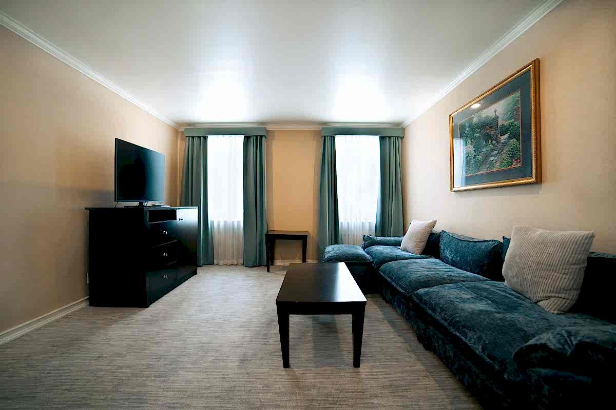 HIGH FLOOR - CITY VIEW - 2 QUEEN BEDS SUITE